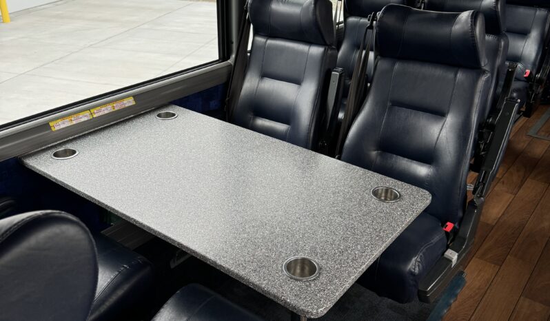 2015 MCI J4500 full