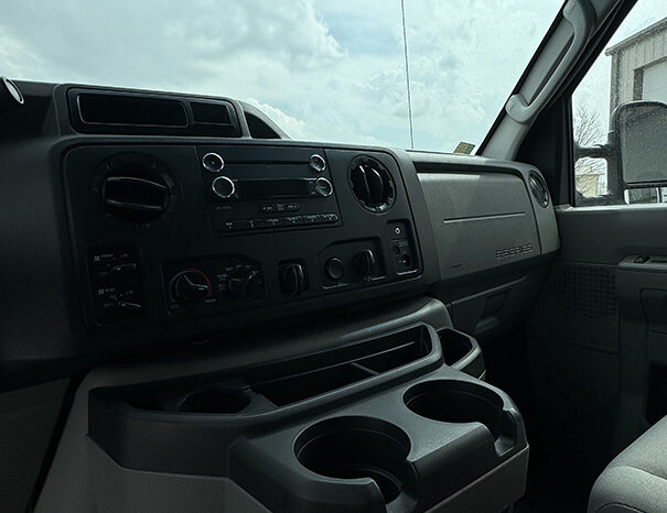 2016 Ford E350 full