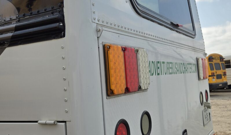 2009 Thomas Saf-t-Liner  Activity Bus 56-Passenger full