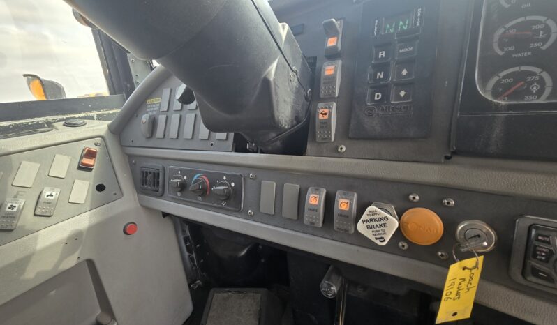 2009 Thomas Saf-t-Liner  Activity Bus 56-Passenger full