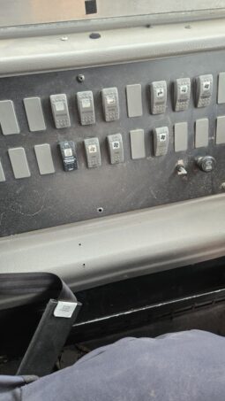 2006 Freightliner Thomas Built full