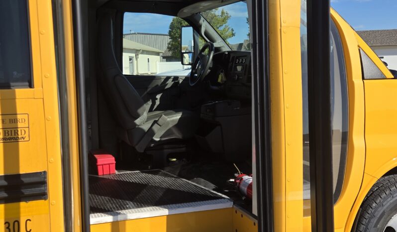 2016 Chevrolet Express Diesel Duramax 14-Pass (LOW MILES) full