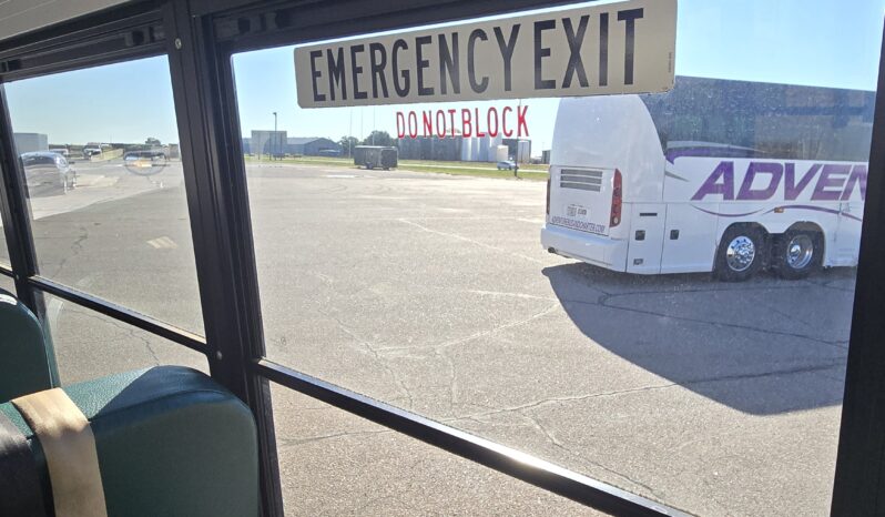 2016 Chevrolet Express Diesel Duramax 14-Pass (LOW MILES) full