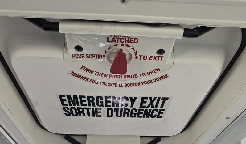 2016 Chevrolet Express Diesel Duramax 14-Pass (LOW MILES) full