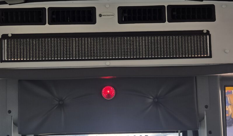 2016 Chevrolet Express Diesel Duramax 14-Pass (LOW MILES) full