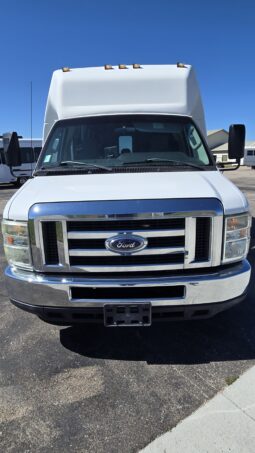 2012 Ford E450 Shuttle Van/Activity 24 Passenger full