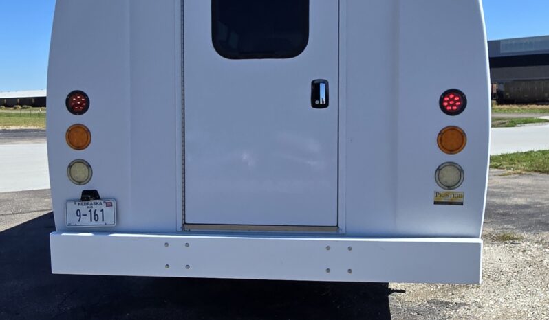 2012 Ford E450 Shuttle Van/Activity 24 Passenger full