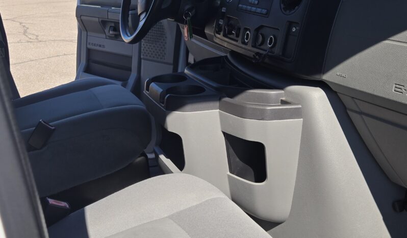 2012 Ford E450 Shuttle Van/Activity 24 Passenger full