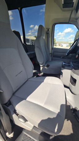 2012 Ford E450 Shuttle Van/Activity 24 Passenger full
