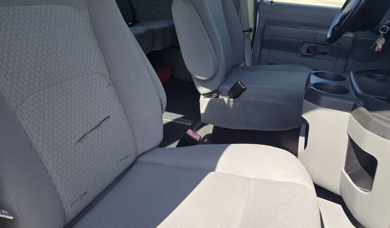 2012 Ford E450 Shuttle Van/Activity 24 Passenger full