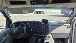2012 Ford E450 Shuttle Van/Activity 24 Passenger full