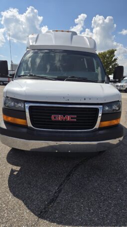 2010 Chevy Express Cutaway 14+ Passenger full
