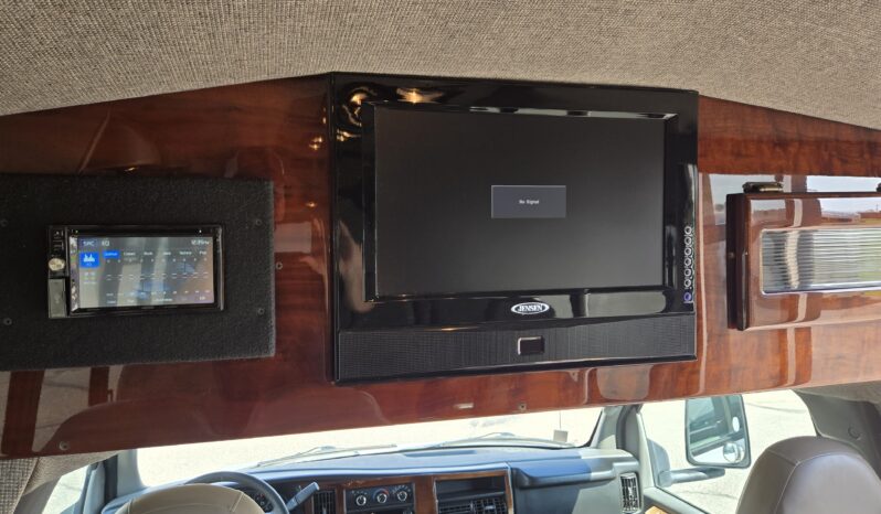 2010 Chevy Express Cutaway 14+ Passenger full