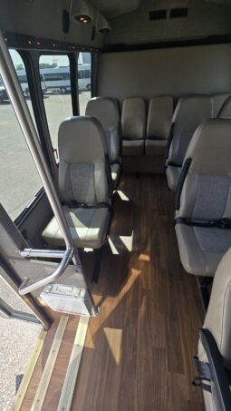 2010 Chevy Express Cutaway 14+ Passenger full