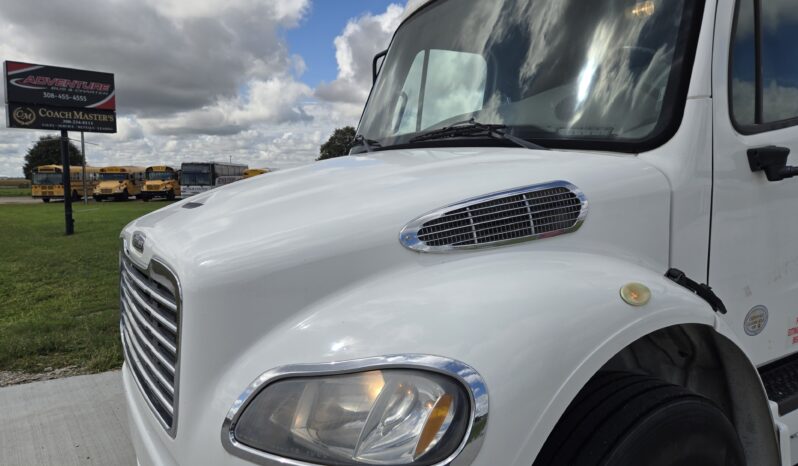 2018 Freightliner Executive Spec Coach M2 37-Capacity full