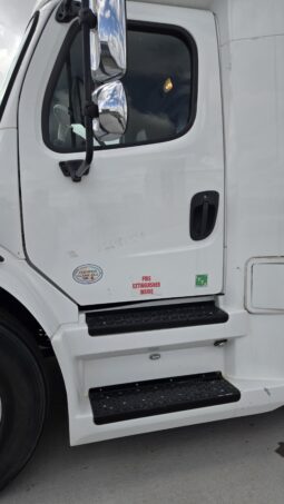 2018 Freightliner Executive Spec Coach M2 37-Capacity full