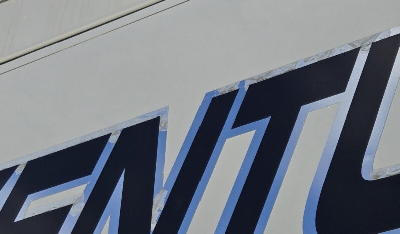 2018 Freightliner Executive Spec Coach M2 37-Capacity full