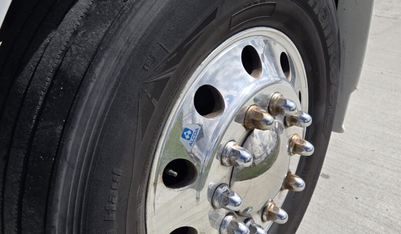 2018 Freightliner Executive Spec Coach M2 37-Capacity full