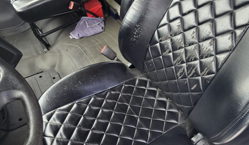 2018 Freightliner Executive Spec Coach M2 37-Capacity full