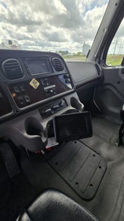 2018 Freightliner Executive Spec Coach M2 37-Capacity full