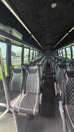 2018 Freightliner Executive Spec Coach M2 37-Capacity full