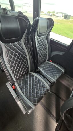 2018 Freightliner Executive Spec Coach M2 37-Capacity full