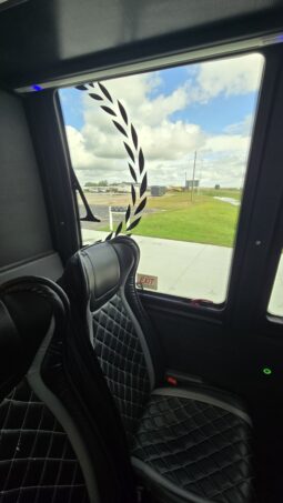 2018 Freightliner Executive Spec Coach M2 37-Capacity full