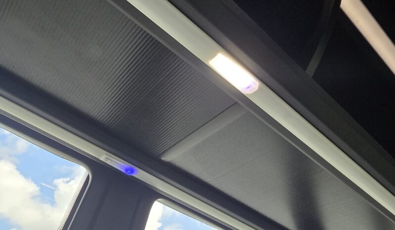 2018 Freightliner Executive Spec Coach M2 37-Capacity full