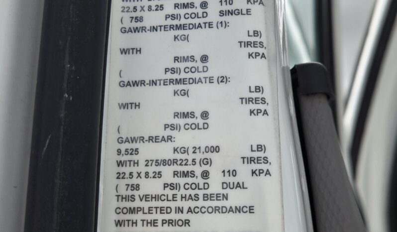 2018 Freightliner Executive Spec Coach M2 37-Capacity full