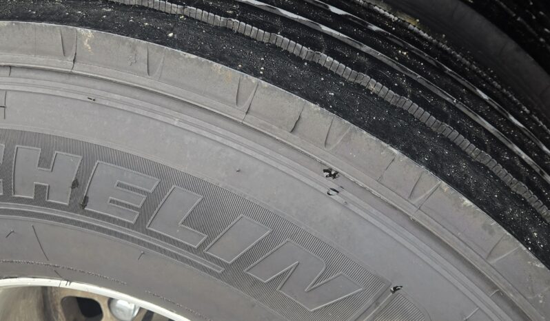 2013 MCI J4500 54 Passenger Luxury Coach Limo Spec full