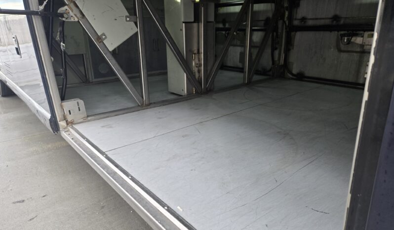 2013 MCI J4500 54 Passenger Luxury Coach Limo Spec full