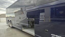 2013 MCI J4500 54 Passenger Luxury Coach Limo Spec full