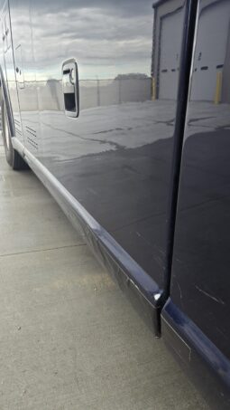 2013 MCI J4500 54 Passenger Luxury Coach Limo Spec full