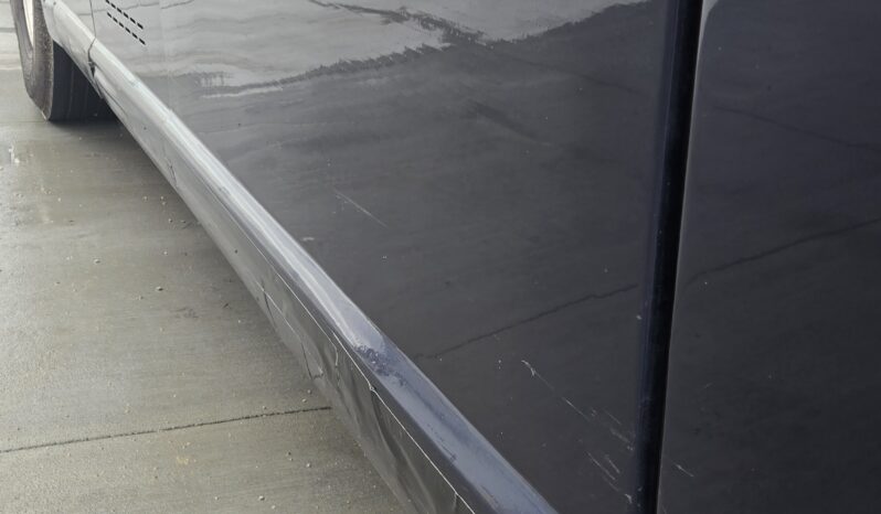 2013 MCI J4500 54 Passenger Luxury Coach Limo Spec full