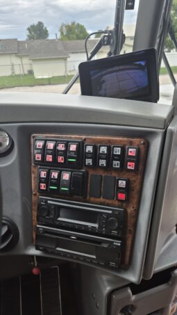 2013 MCI J4500 54 Passenger Luxury Coach Limo Spec full