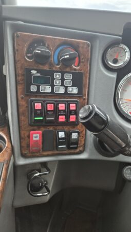 2013 MCI J4500 54 Passenger Luxury Coach Limo Spec full