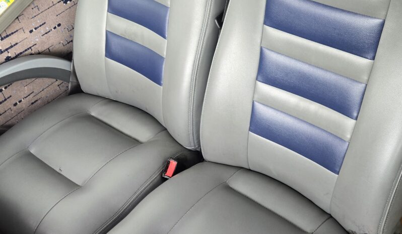 2013 MCI J4500 54 Passenger Luxury Coach Limo Spec full