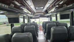 2013 MCI J4500 54 Passenger Luxury Coach Limo Spec full