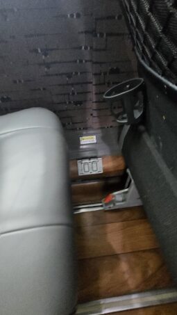 2013 MCI J4500 54 Passenger Luxury Coach Limo Spec full