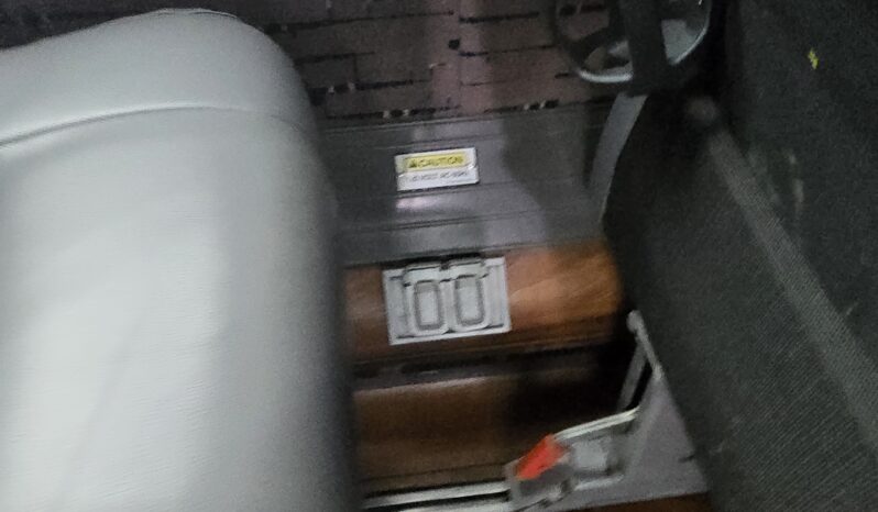 2013 MCI J4500 54 Passenger Luxury Coach Limo Spec full