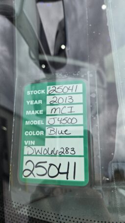 2013 MCI J4500 54 Passenger Luxury Coach Limo Spec full