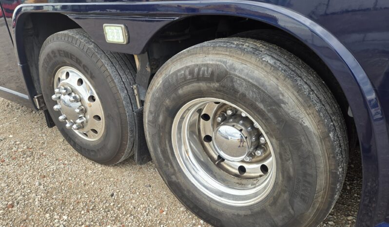 2014 MCI J4500 54 Passenger Luxury Coach full