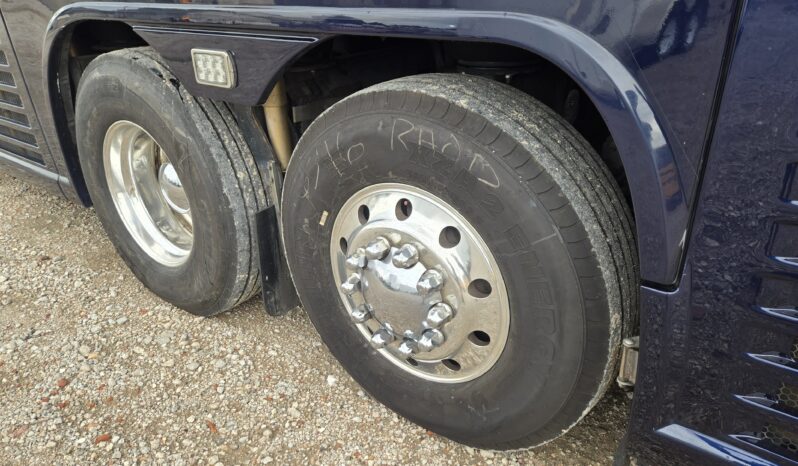 2014 MCI J4500 54 Passenger Luxury Coach full