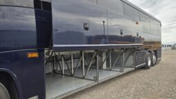 2014 MCI J4500 54 Passenger Luxury Coach full