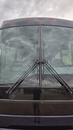 2014 MCI J4500 54 Passenger Luxury Coach full