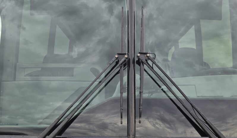 2014 MCI J4500 54 Passenger Luxury Coach full