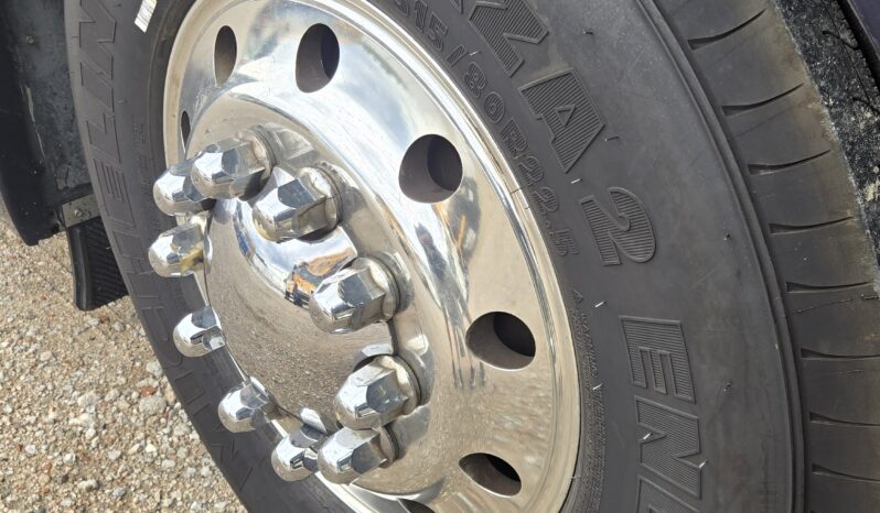 2014 MCI J4500 54 Passenger Luxury Coach full