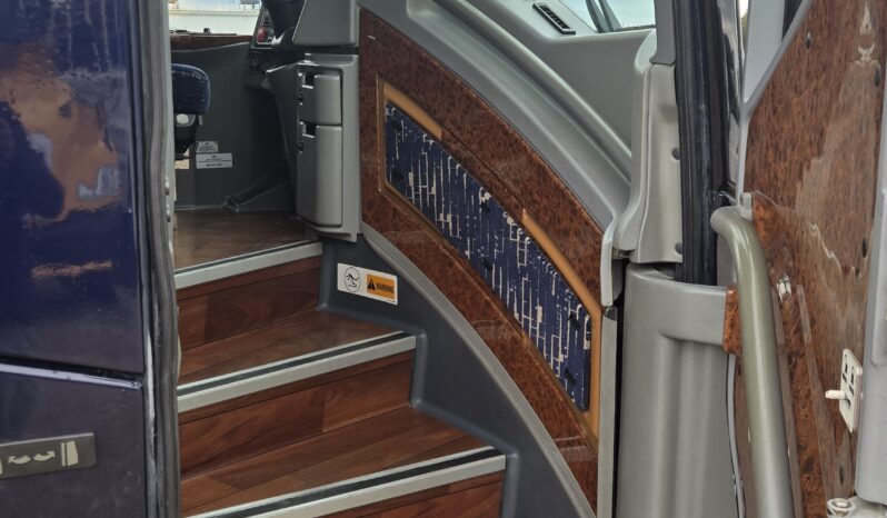 2014 MCI J4500 54 Passenger Luxury Coach full