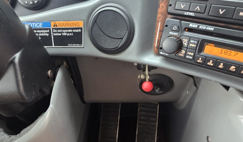 2014 MCI J4500 54 Passenger Luxury Coach full