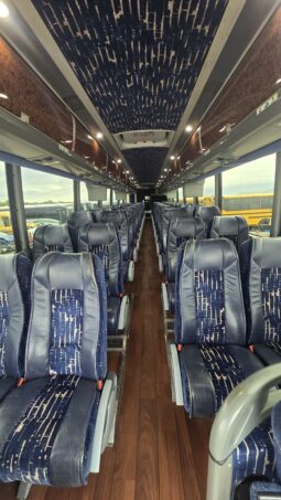 2014 MCI J4500 54 Passenger Luxury Coach full